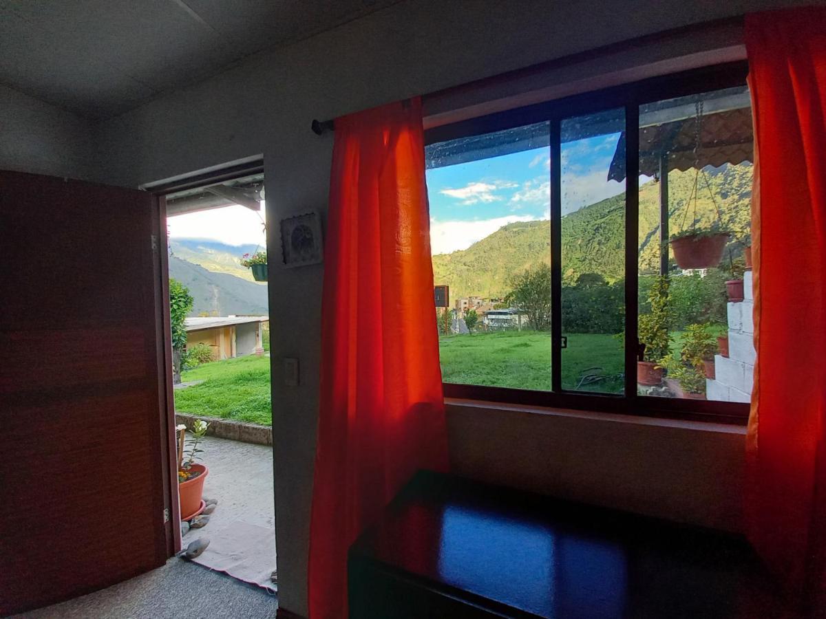 Montano Camping & Hostel Baños Екстериор снимка