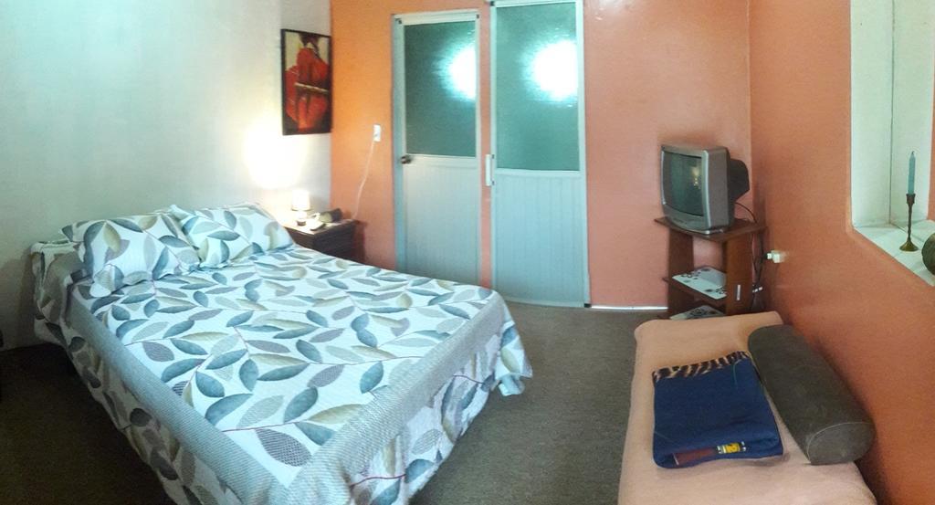 Montano Camping & Hostel Baños Екстериор снимка