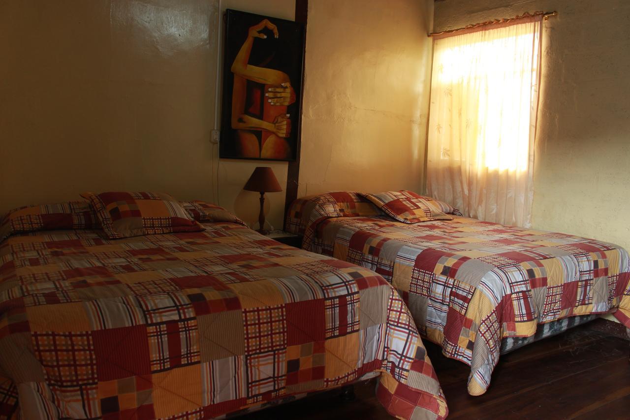 Montano Camping & Hostel Baños Екстериор снимка