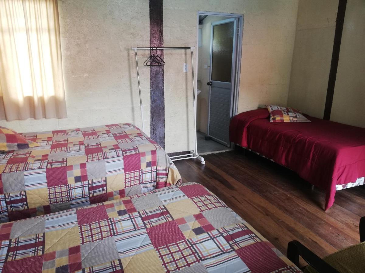 Montano Camping & Hostel Baños Екстериор снимка