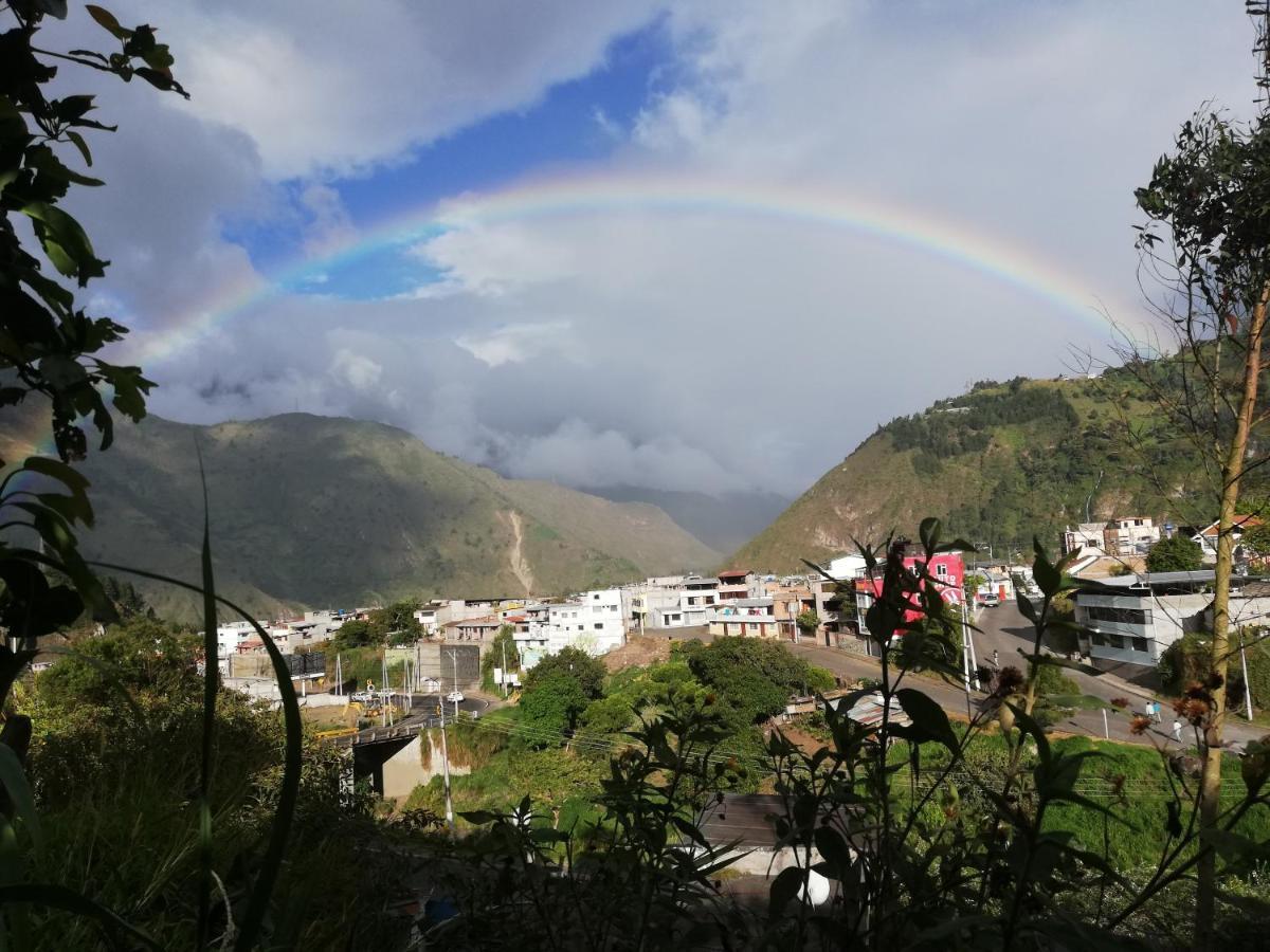 Montano Camping & Hostel Baños Екстериор снимка
