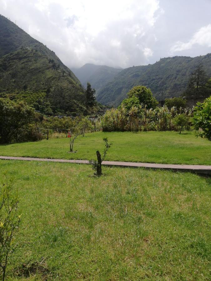 Montano Camping & Hostel Baños Екстериор снимка