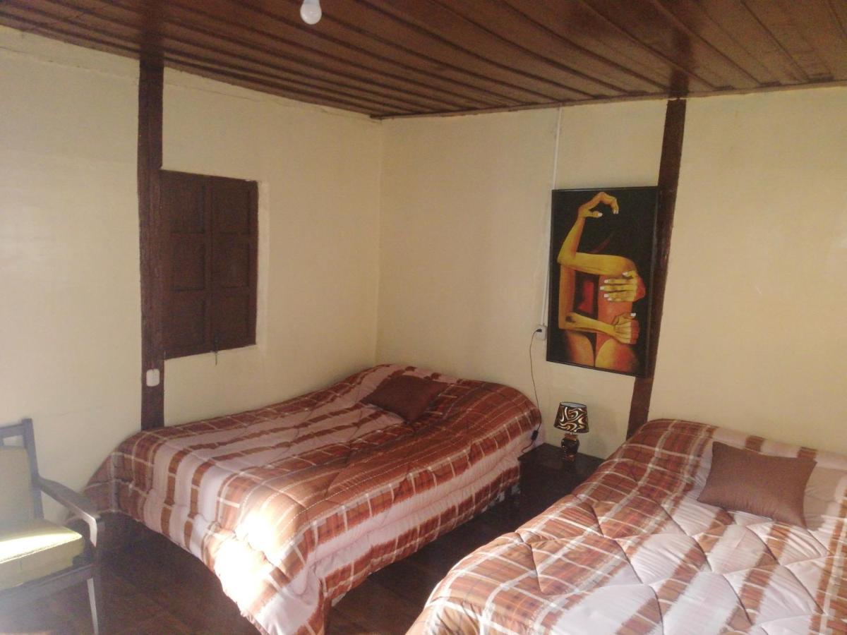 Montano Camping & Hostel Baños Екстериор снимка