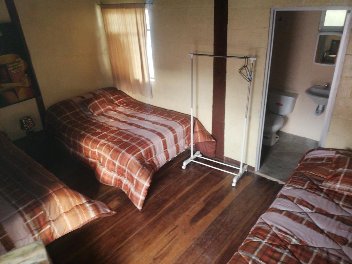 Montano Camping & Hostel Baños Екстериор снимка